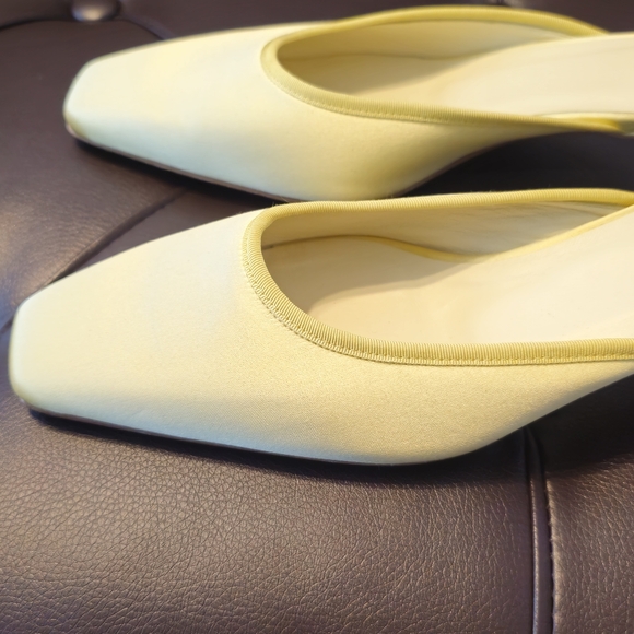 Doen Luma Heel Lemon Chiffon Satin Mules 38 7 to 7.5 - Picture 5 of 6